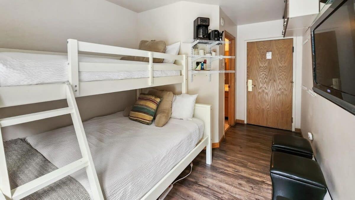 Cozy Studio With Shared Pool -3 Min To Ski Lift Breckenridge Ngoại thất bức ảnh